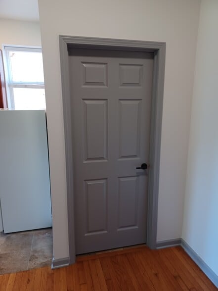 Bathroom Door - 4380 Chouteau Ave
