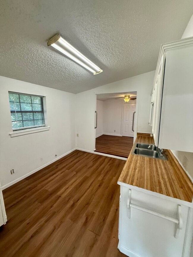 Building Photo - For Rent – 2 Bedroom, 1 Bath Home in Westland, Fort Worth!