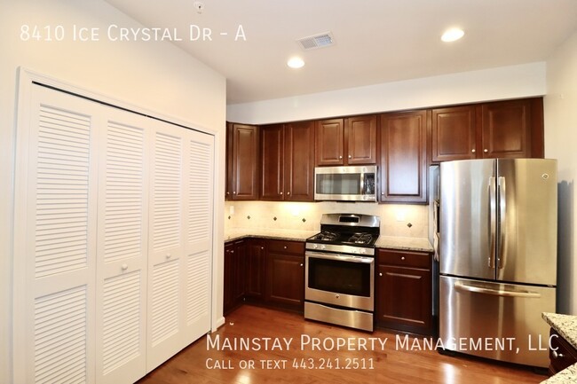 Building Photo - 2 Bedroom Condo in 55+ Legacy at Cherry Tr...