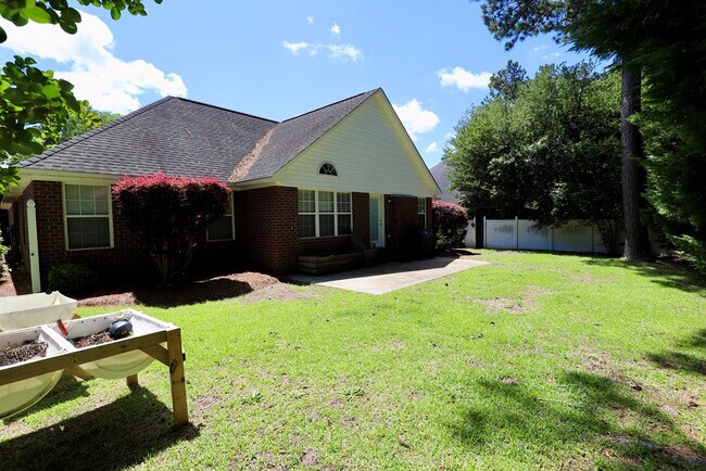 Building Photo - 1280 Winyah St