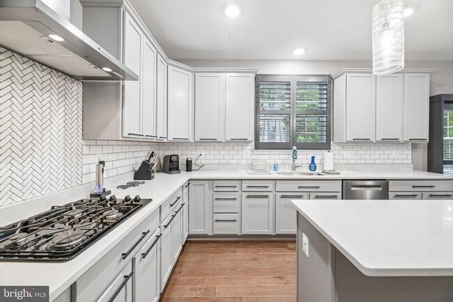Building Photo - 10400 Del Ray Ct