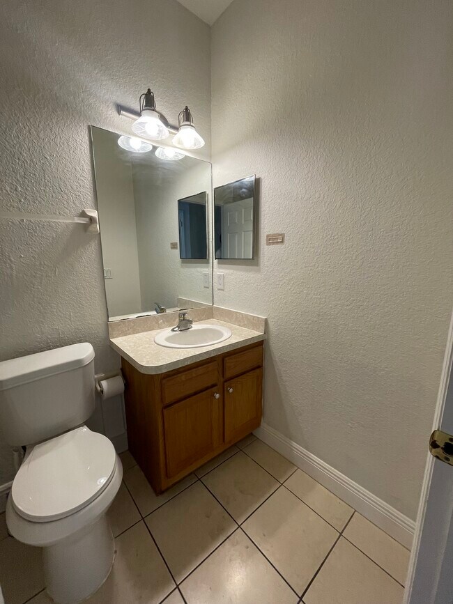 Building Photo - 122 Key Haven Ct