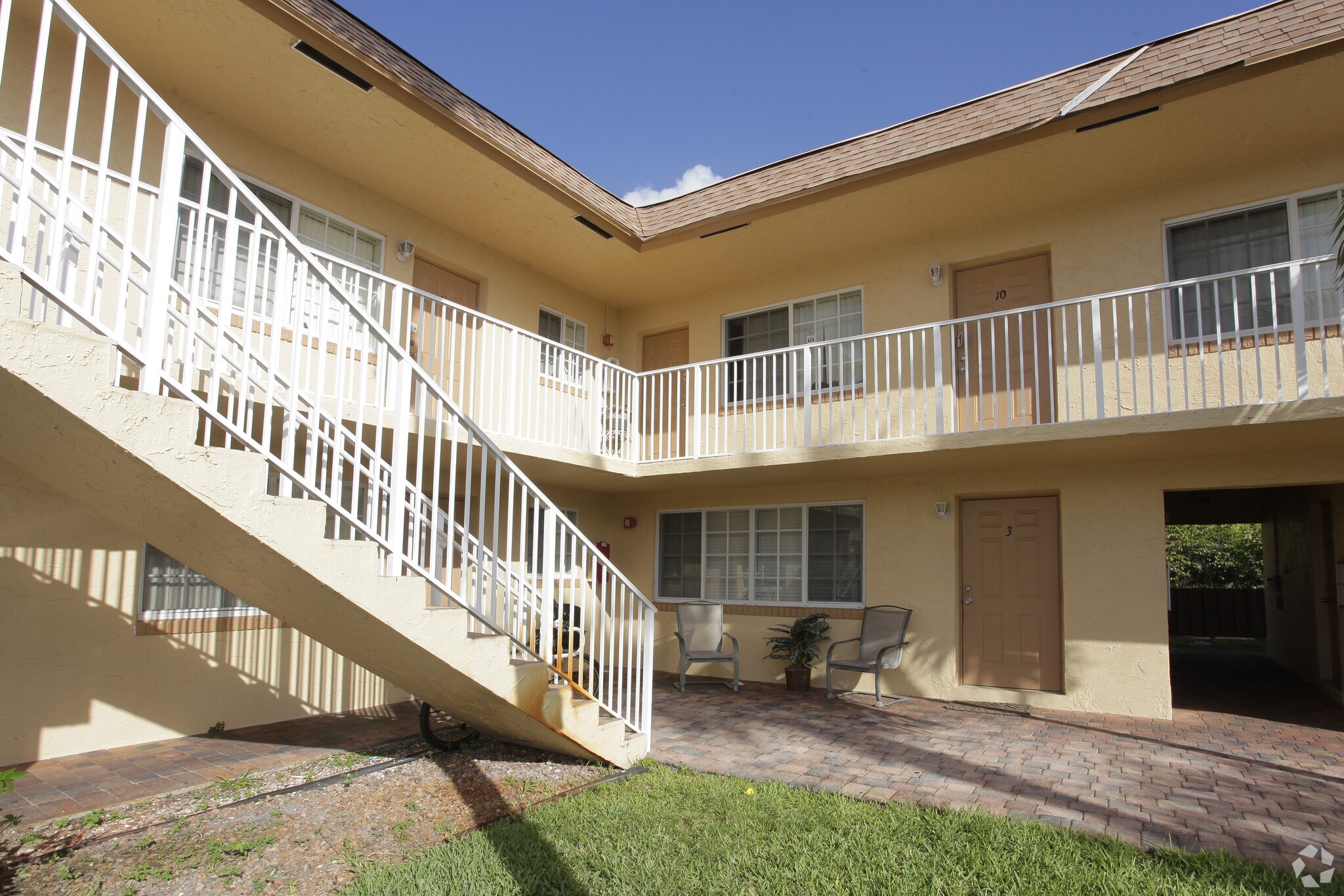 Kilmair Cresthaven 1671 NE 33rd St Pompano Beach FL 33064 Apartment