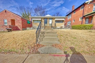 Building Photo - 5217 S Grand Blvd