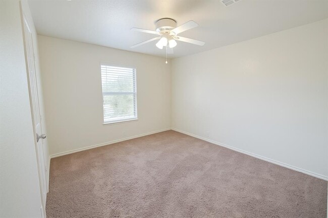 Building Photo - 14401 Gurney's Eagle Dr