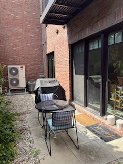 Building Photo - 441 S Ashley St