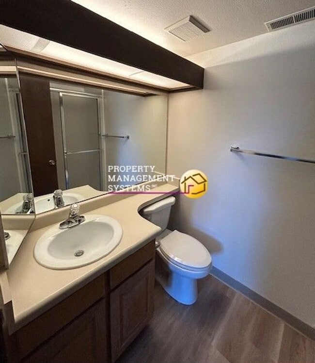 Building Photo - 69352200#5J