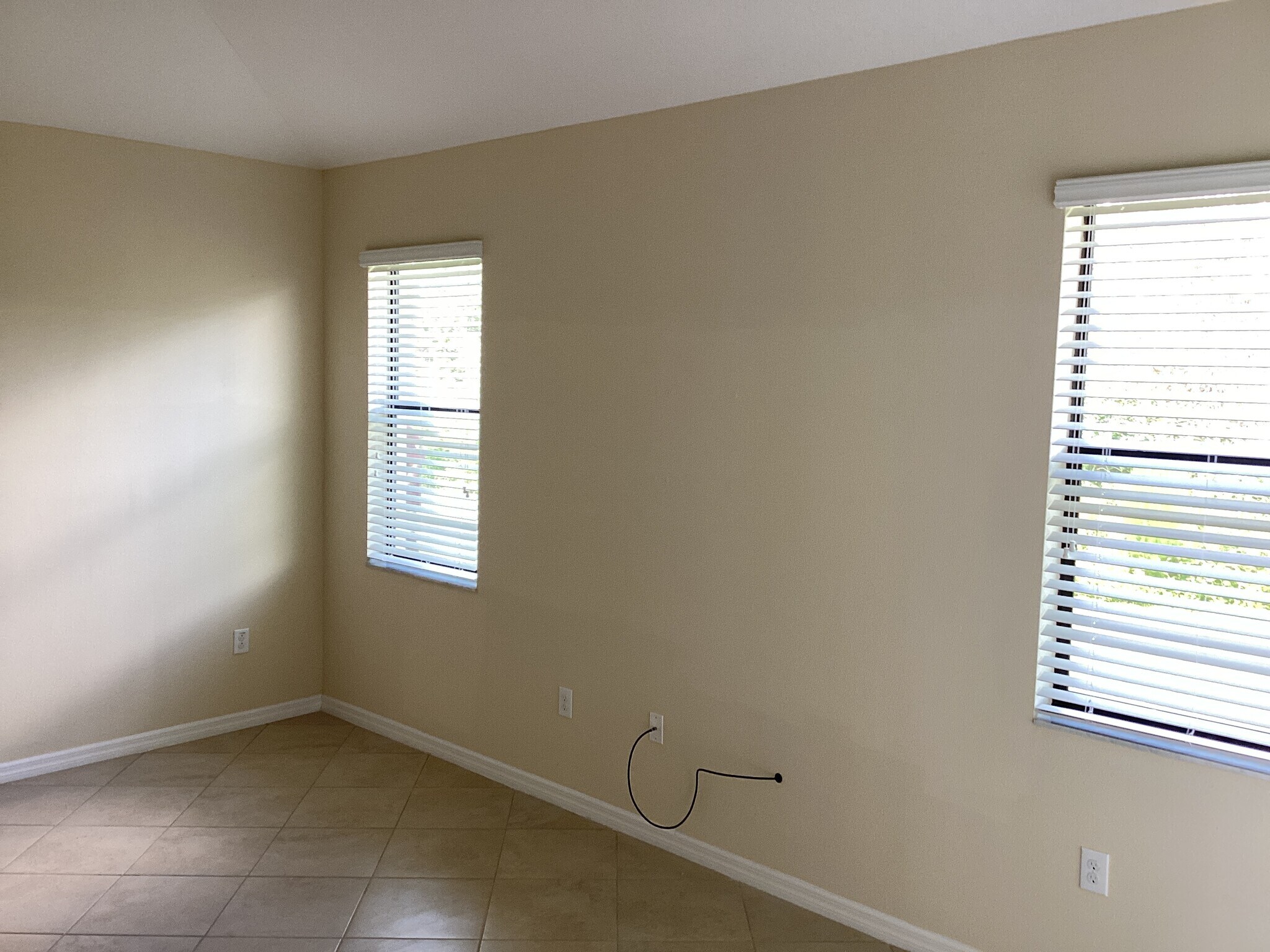 Building Photo - 13418 White Sapphire Rd