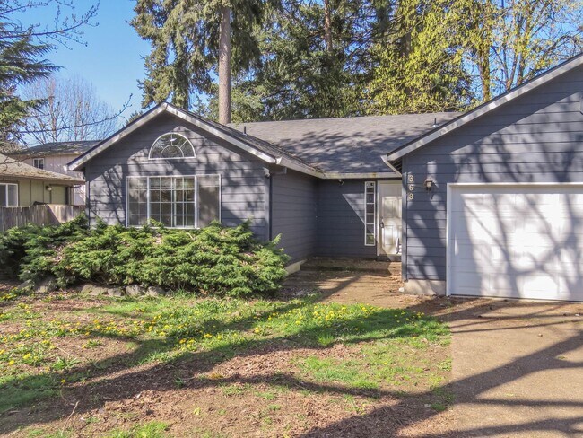 Building Photo - 3 Bedroom 2 Bath Ranch Home Coming soon !