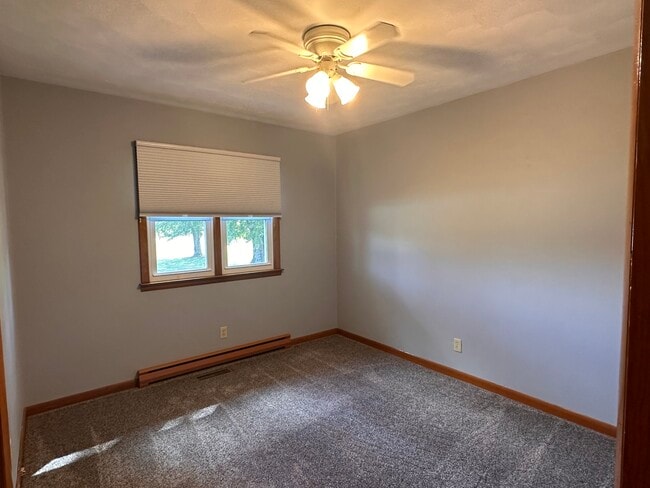 Building Photo - 3206 W 1000 N