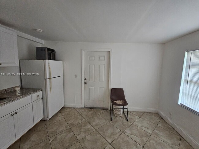 Building Photo - 35 Virginia Rd