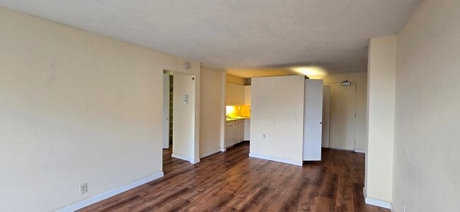 Building Photo - 29 Concord Ave