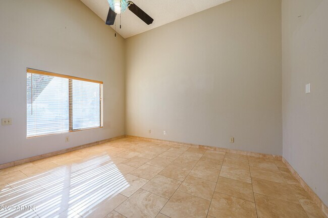 Building Photo - 9067 E Voltaire Dr