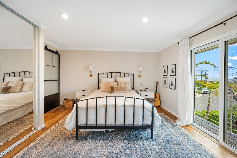 Building Photo - 5662 Ladybird Ln