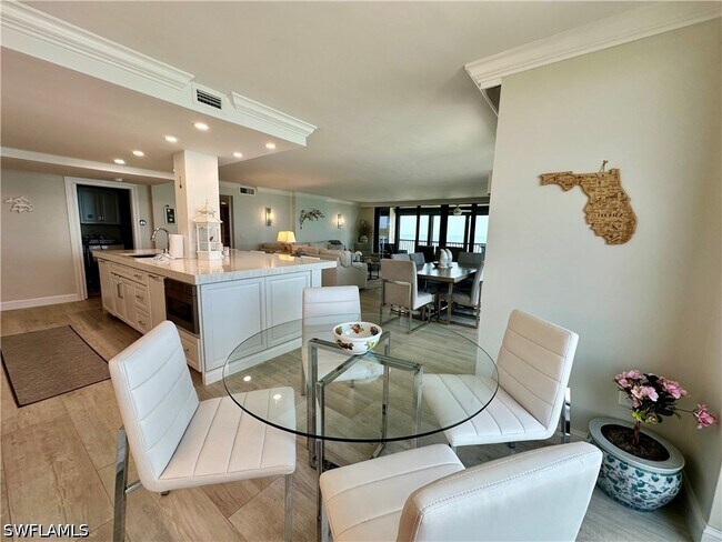 Building Photo - 10951 Gulf Shore Dr