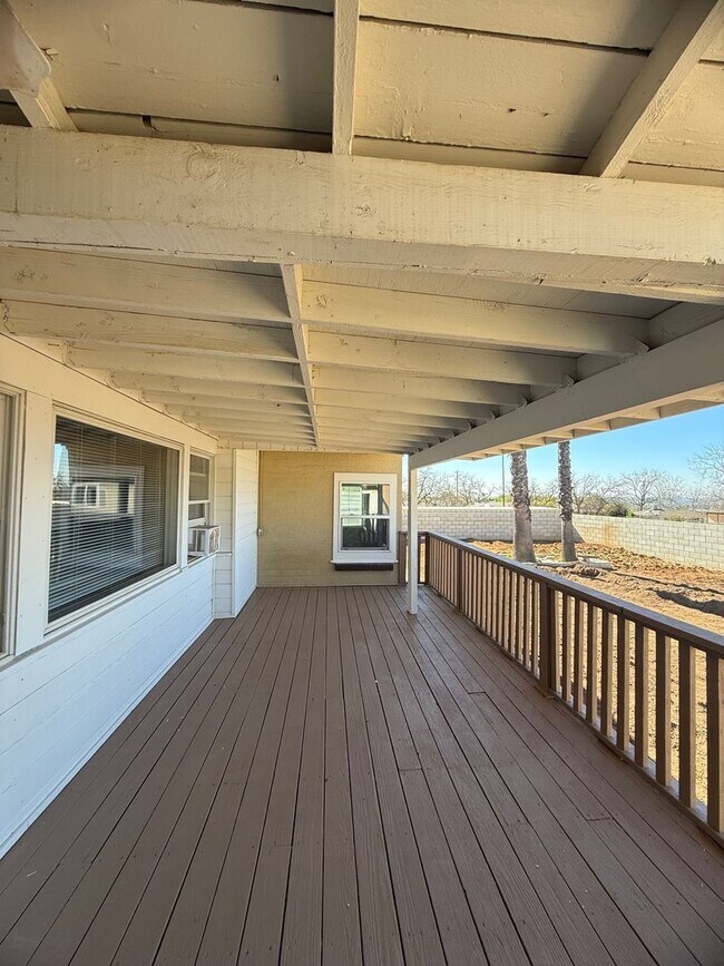 Building Photo - Charming 4 bed 2 bath home in Yucaipa