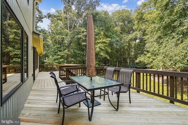 Building Photo - 10408 Hunter Ridge Dr