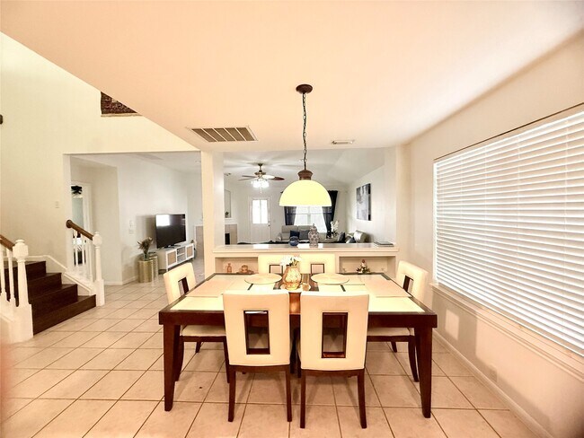 Building Photo - 4615 Pin Oak Creek Ln