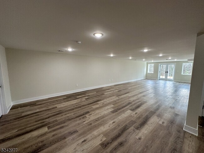 Building Photo - 128 Mountain Ave