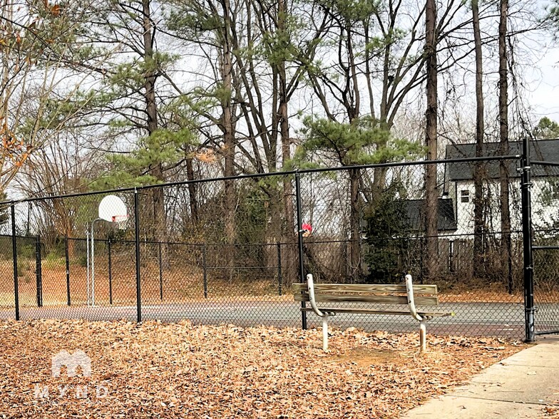 Building Photo - 9109 Eaker Ct