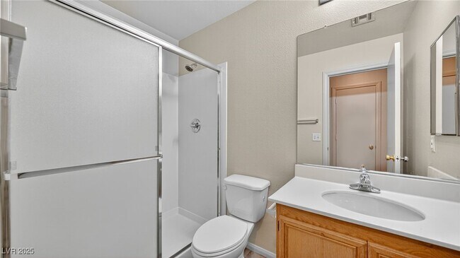 Building Photo - 10460 Wellington Manor Ave