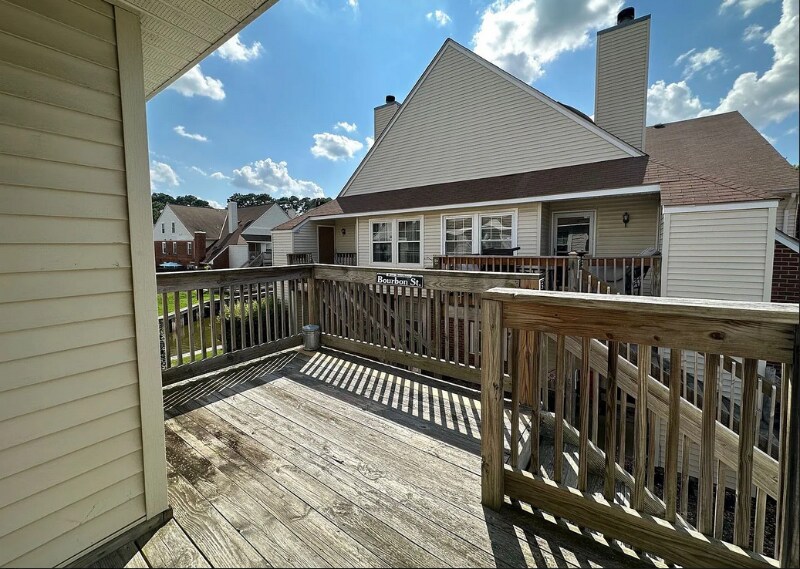Building Photo - 5057 Gatehouse Way