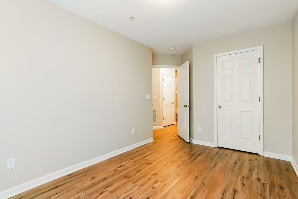 Building Photo - 311 Gilman Ln