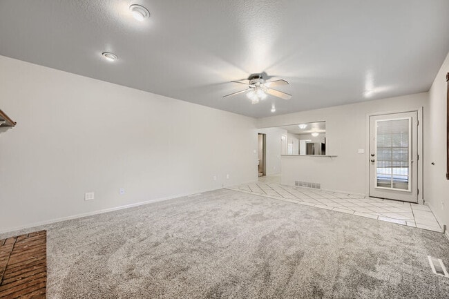 Building Photo - 2821 Serendipity Cir E