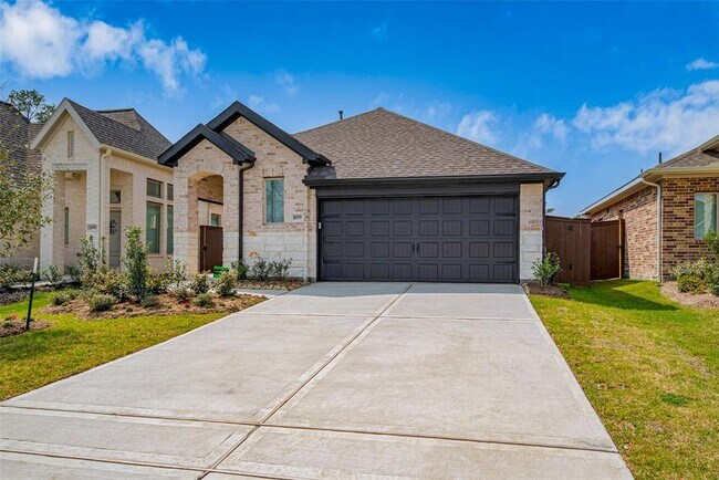 Building Photo - 16939 Chapel Knox Dr