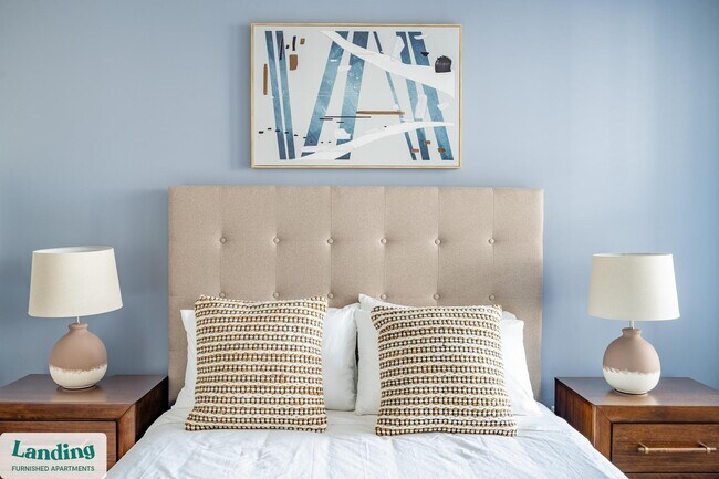 Building Photo - 1559 W 9 Mile Rd