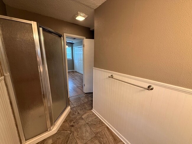 Building Photo - Guntersville, AL Home for Rent!