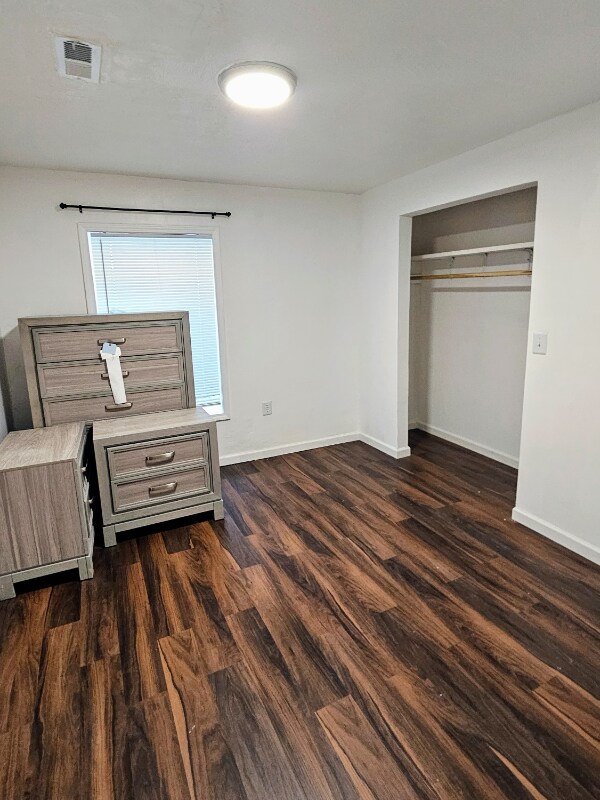 Building Photo - 222 Walnut St NW