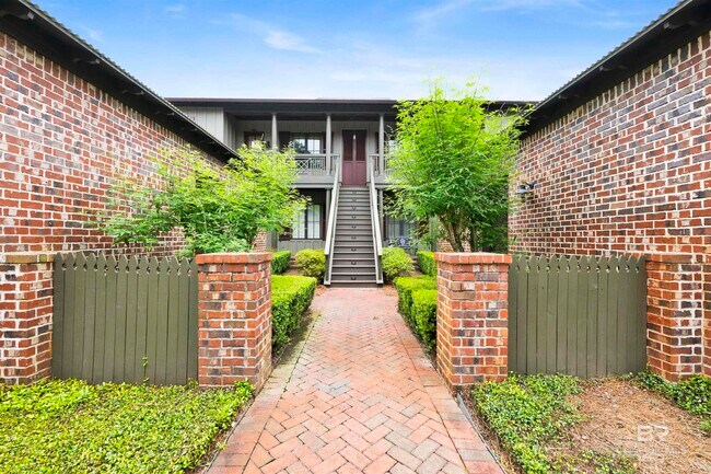 Building Photo - 32491 Water View Dr E