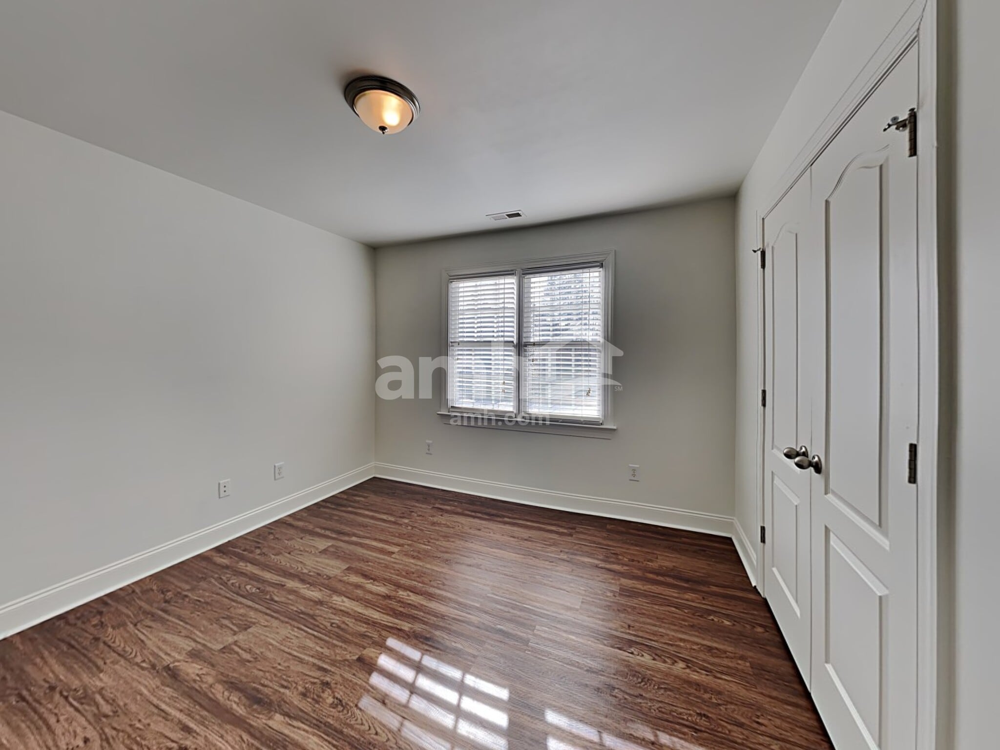 Building Photo - 830 Red Hawk Ct