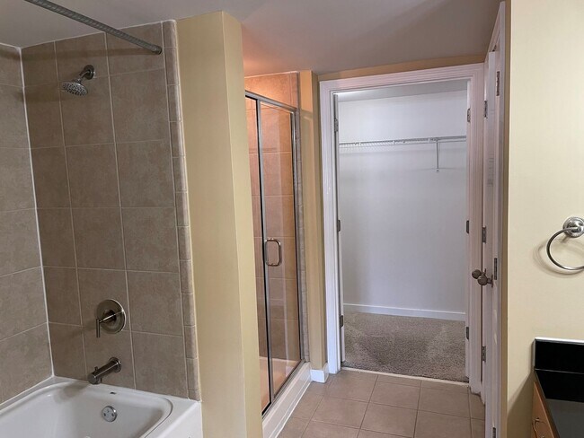 Building Photo - Sleek City Living: Oversized 2BR with Open...