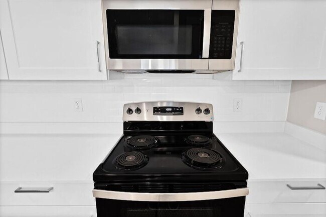 Building Photo - The Palisade: Modern Studio Living: Contem...