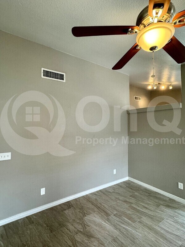 Building Photo - 2084 W Cholla Estate Dr