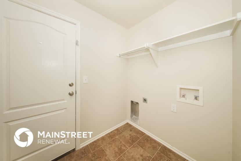 Building Photo - 4601 Wagner Lake Dr