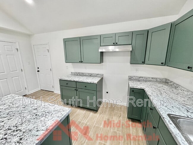 Building Photo - 581 Gilleas Rd