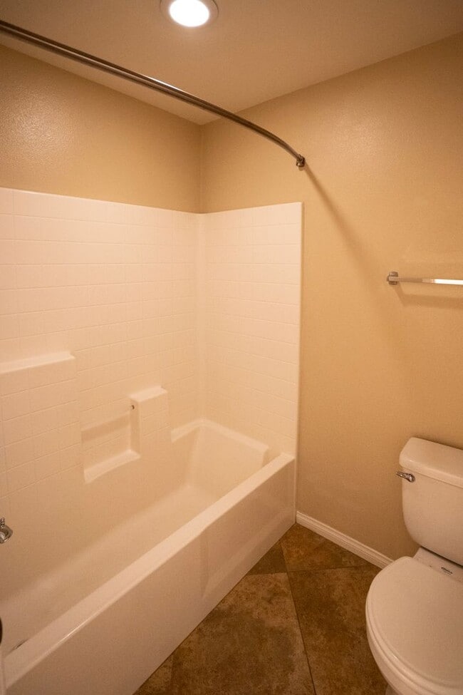 Building Photo - Welcome home to this beautifully designed ...