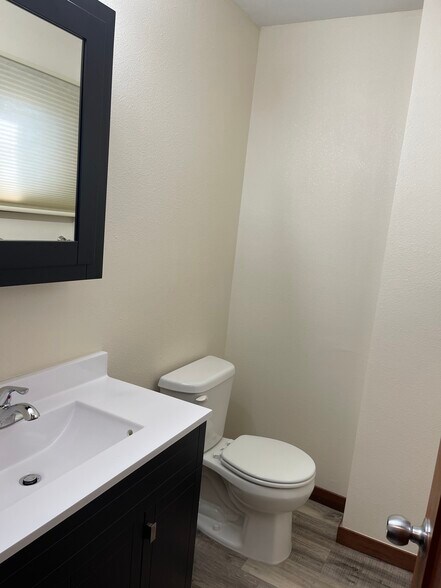 Building Photo - 1686 La Mar Dr