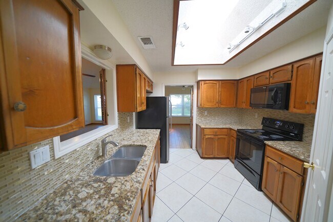 Building Photo - 4211 Colonneh Trail