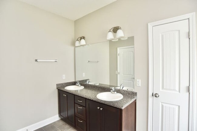 Building Photo - 128 Brasher Dr