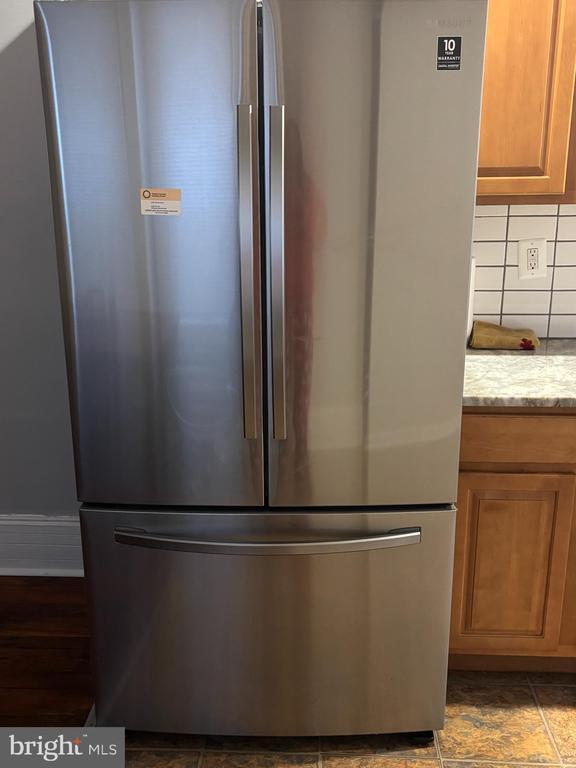 Building Photo - 2250 N Lambert St