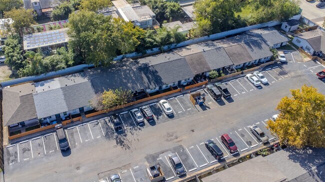 Building Photo - 1617 Northwood St