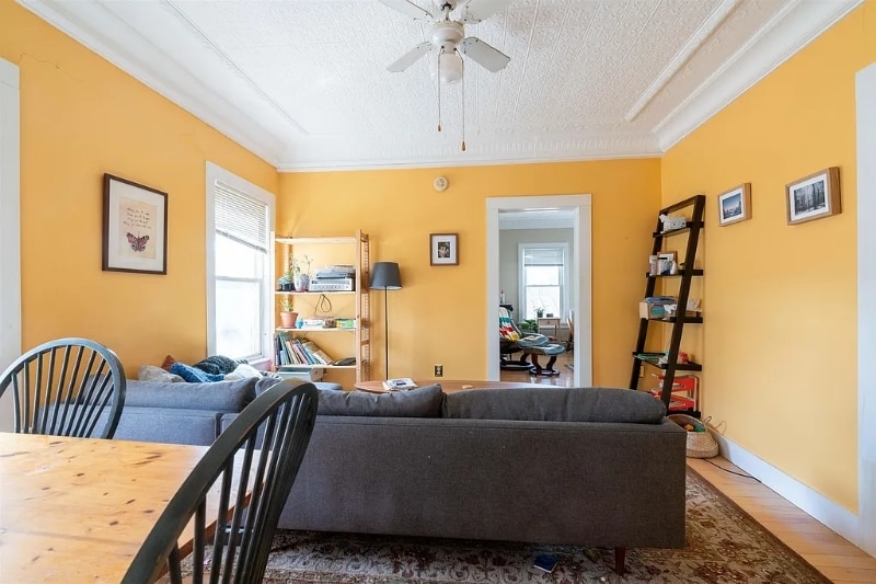 Building Photo - 170 S Main St