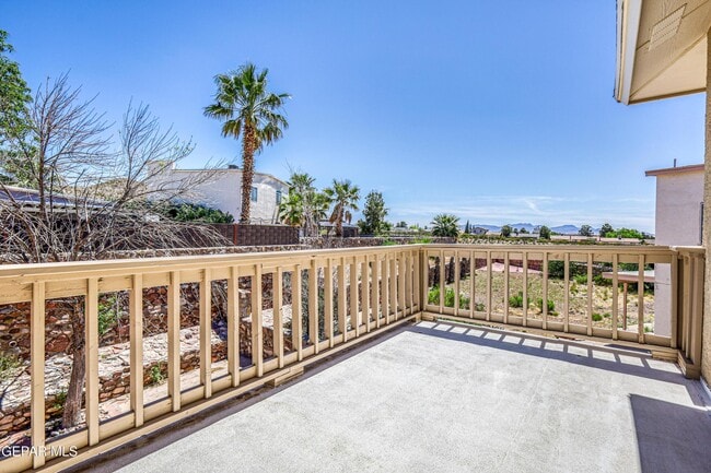 Building Photo - 7600 Plaza Redonda Dr