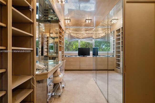 Building Photo - 11111 Biscayne Blvd