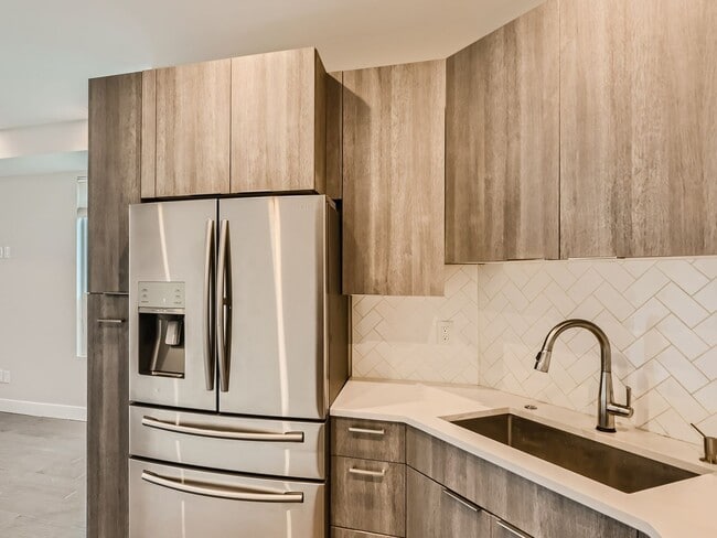 Building Photo - New 2BR/2BA Townhouse In RiNo!!!!!!