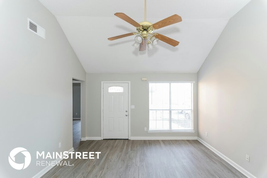 Building Photo - 6722 N Regency Park Cir